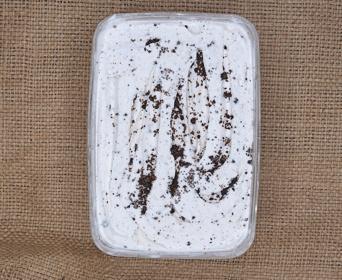 Oreo cookie ice cream 1 liter creamy frozen dessert